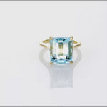 Luisa Verling Blue Aquamarine Solitaire Engagement Ring in Yellow Gold