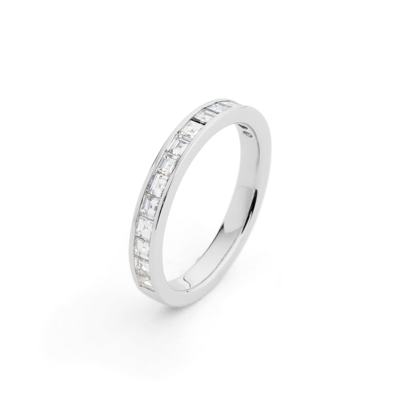 Emerald Cut Diamond Solitaire Engagement Ring in Platinum