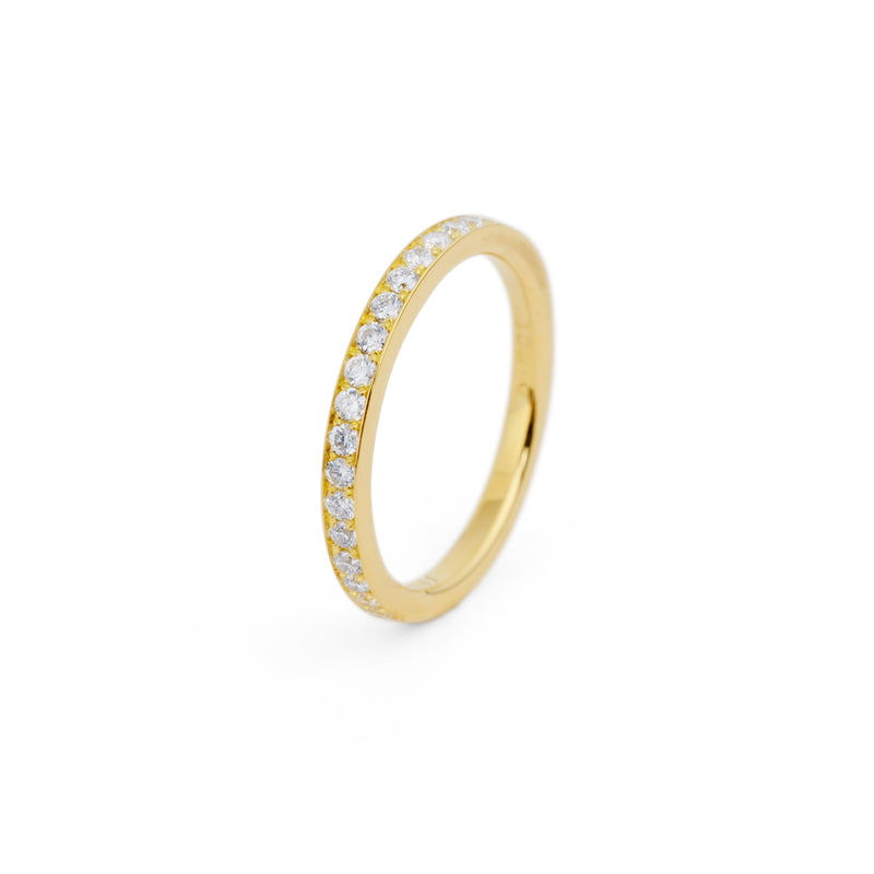 Vintage Style Pavé Diamond Wedding Ring in Yellow Gold
