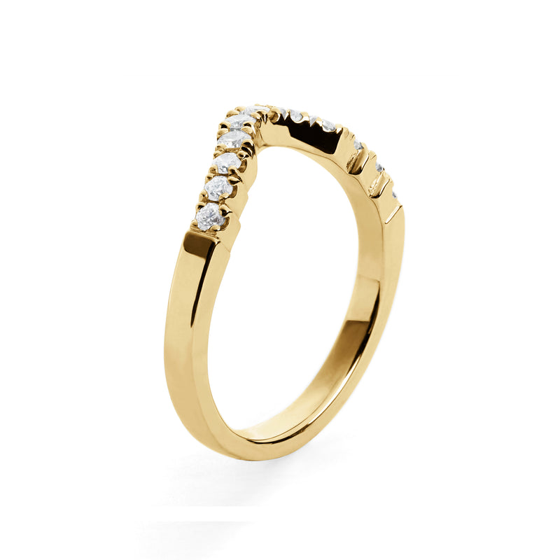Vintage Style Shaped Wedding Ring in Yellow Gold